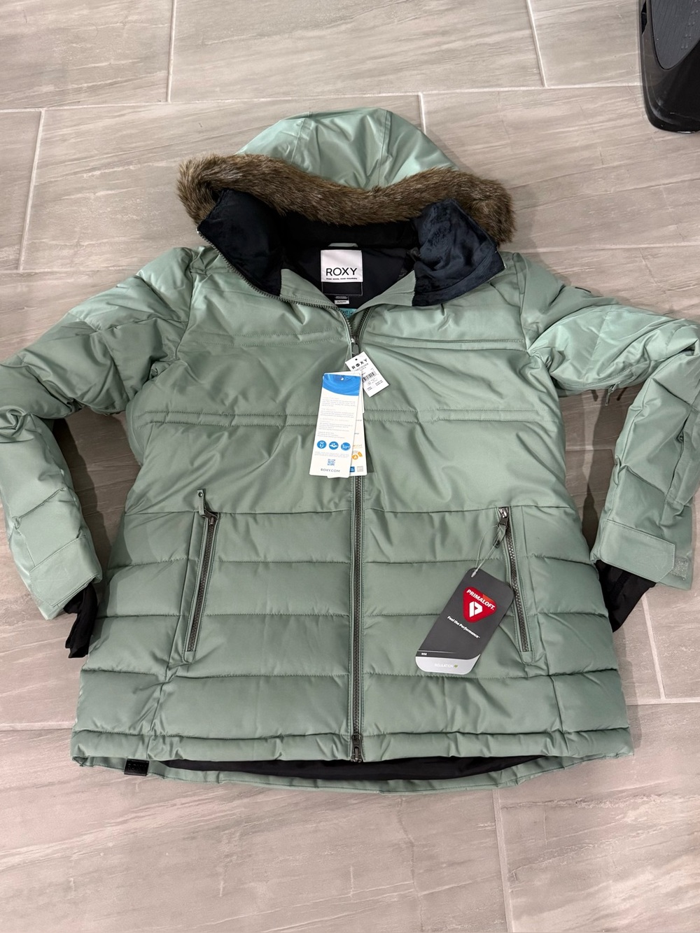 Roxy Women’s ' Mint Green Hooded Puffer Jacket with NWT